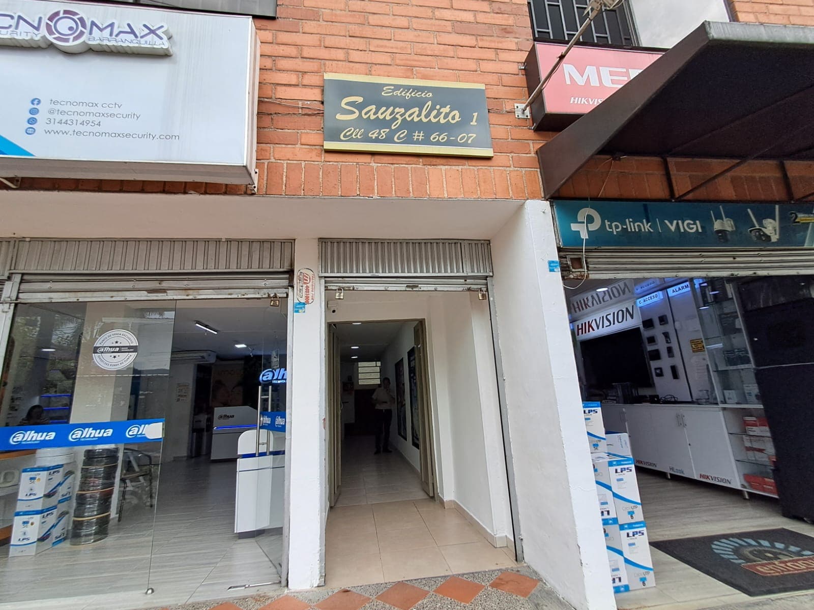 Oficina en arriendo en Suramericana, Laureles, Medellín — foto 5 de 19