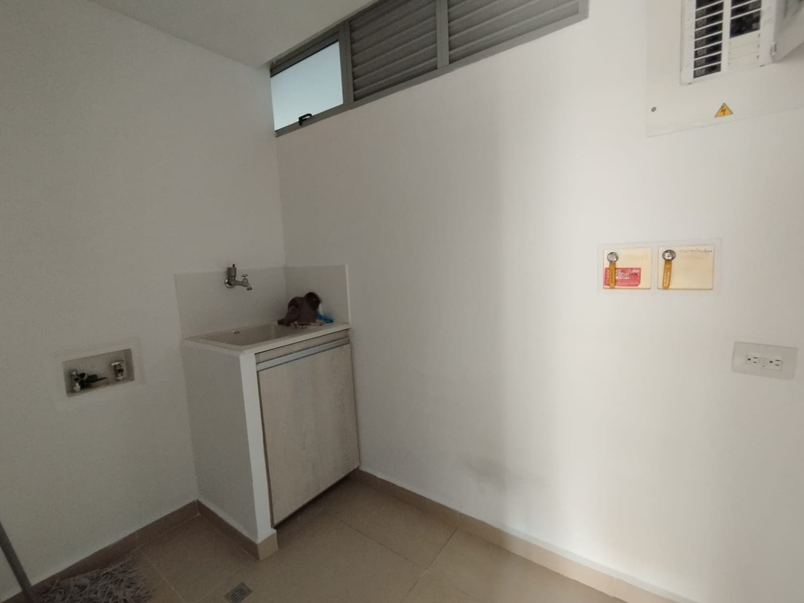 Apartamento en arriendo en Loma De Las Brujas, Envigado — foto 5 de 19