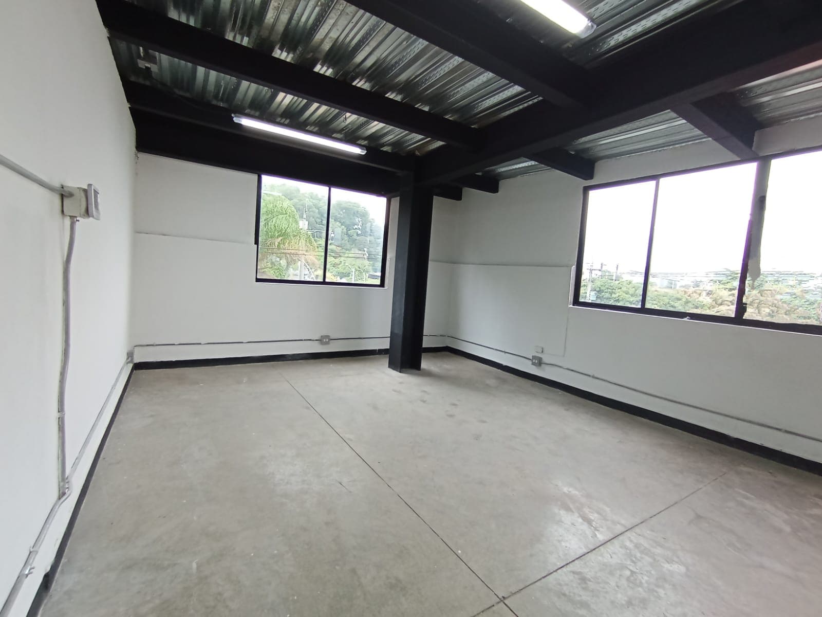 Local en arriendo en Trinidad, Guayabal, Medellín — foto 3 de 10
