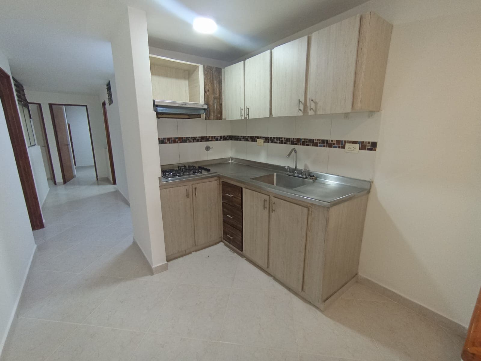 Apartamento en arriendo en Asturias, Itagui — foto 1 de 13