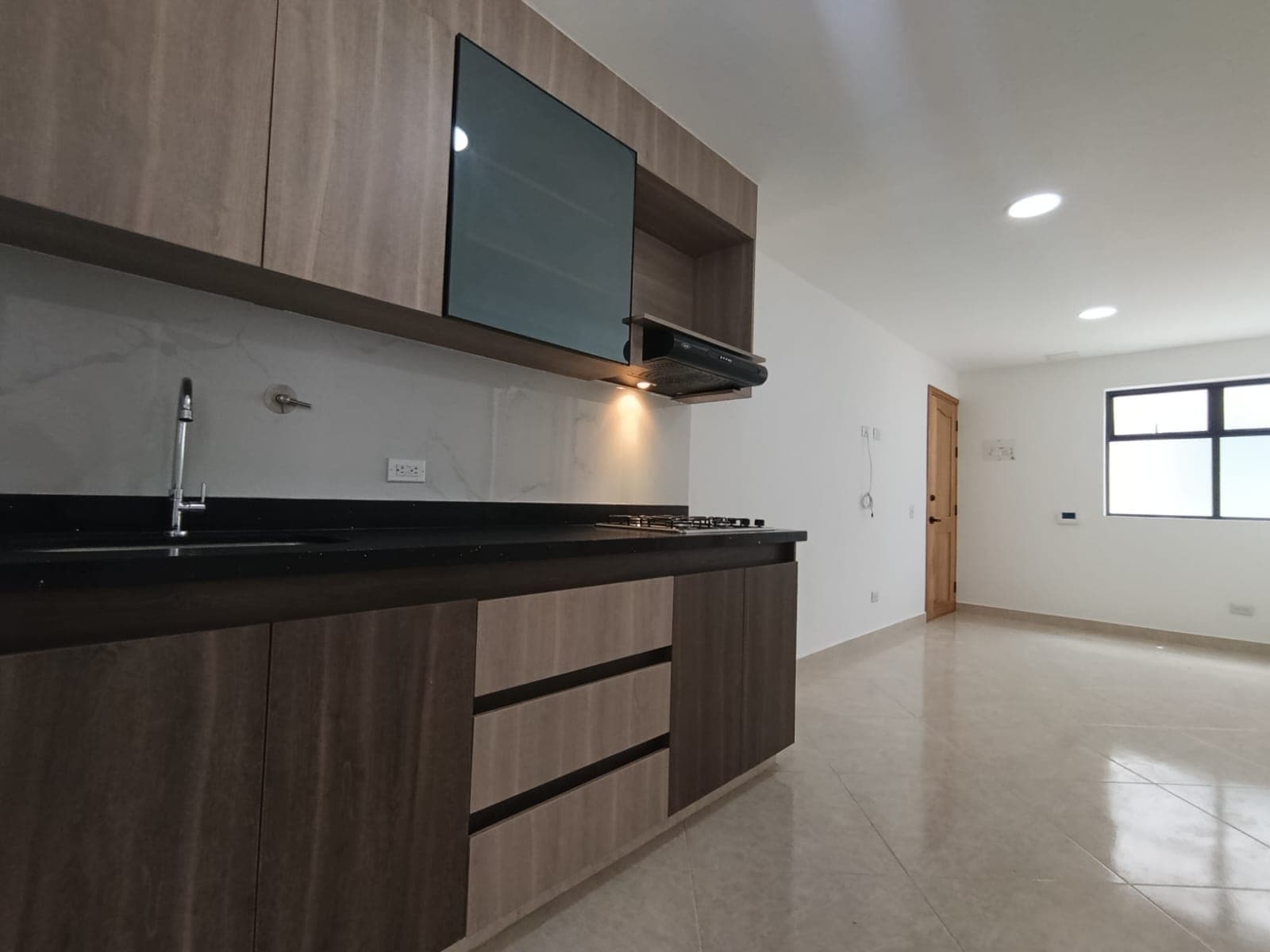 Apartamento en arriendo en Buenos Aires, Centro, Medellín — foto 1 de 12
