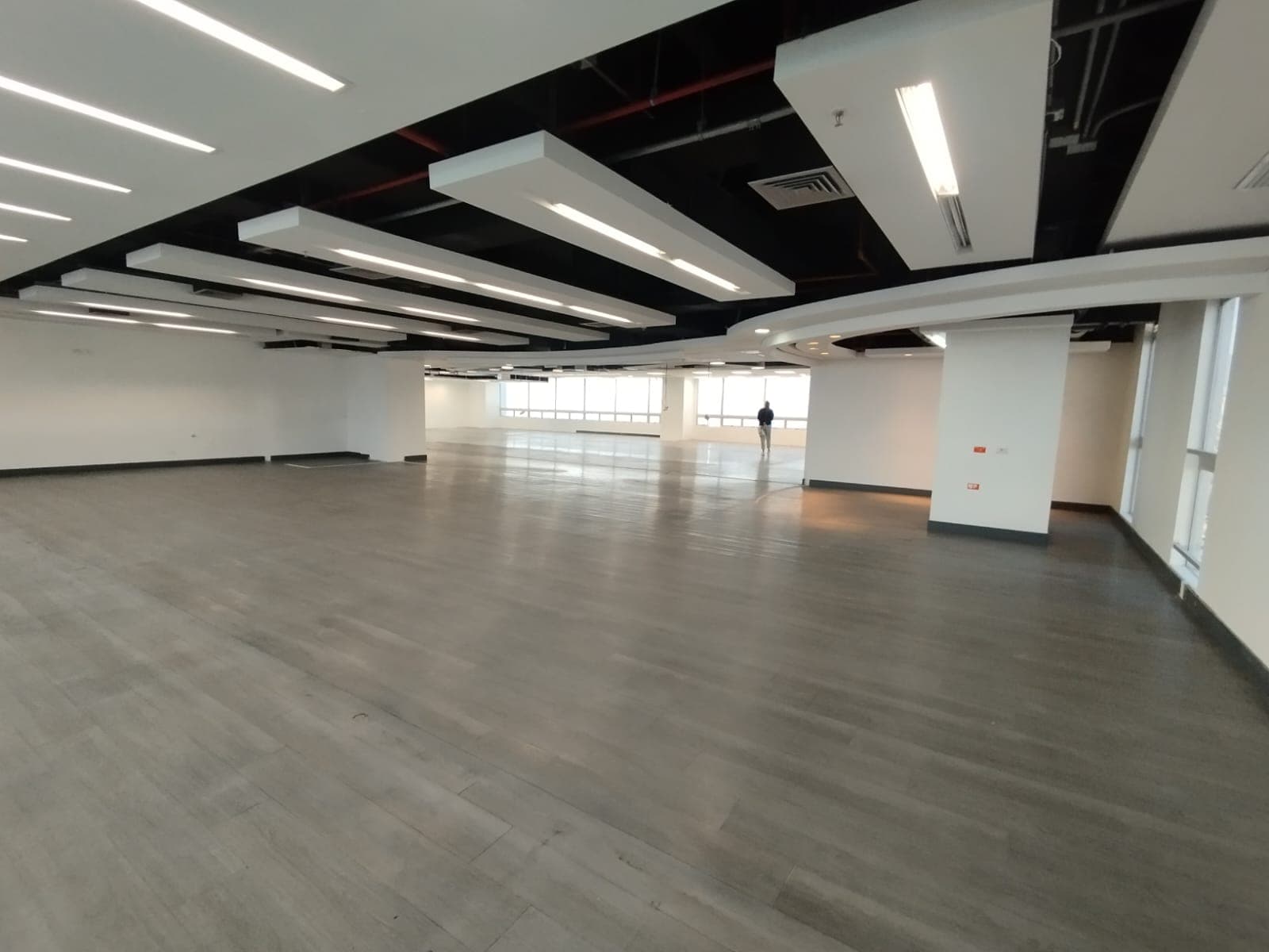 Oficina en arriendo en Los Alpes, Belen, Medellín — foto 3 de 14
