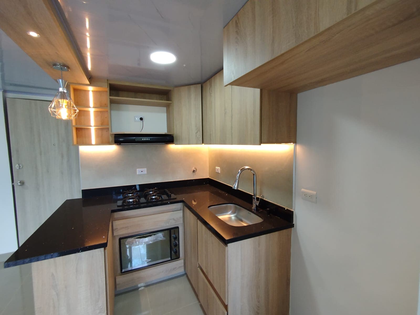 Apartamento en arriendo en Vereda San José Sabaneta — foto 4 de 16
