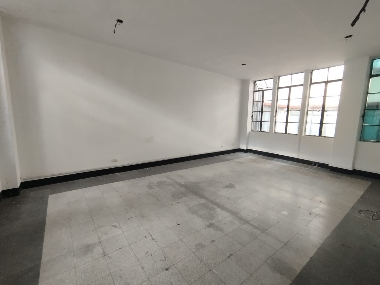 Oficina en arriendo en Centro, Medellín — foto 5 de 8