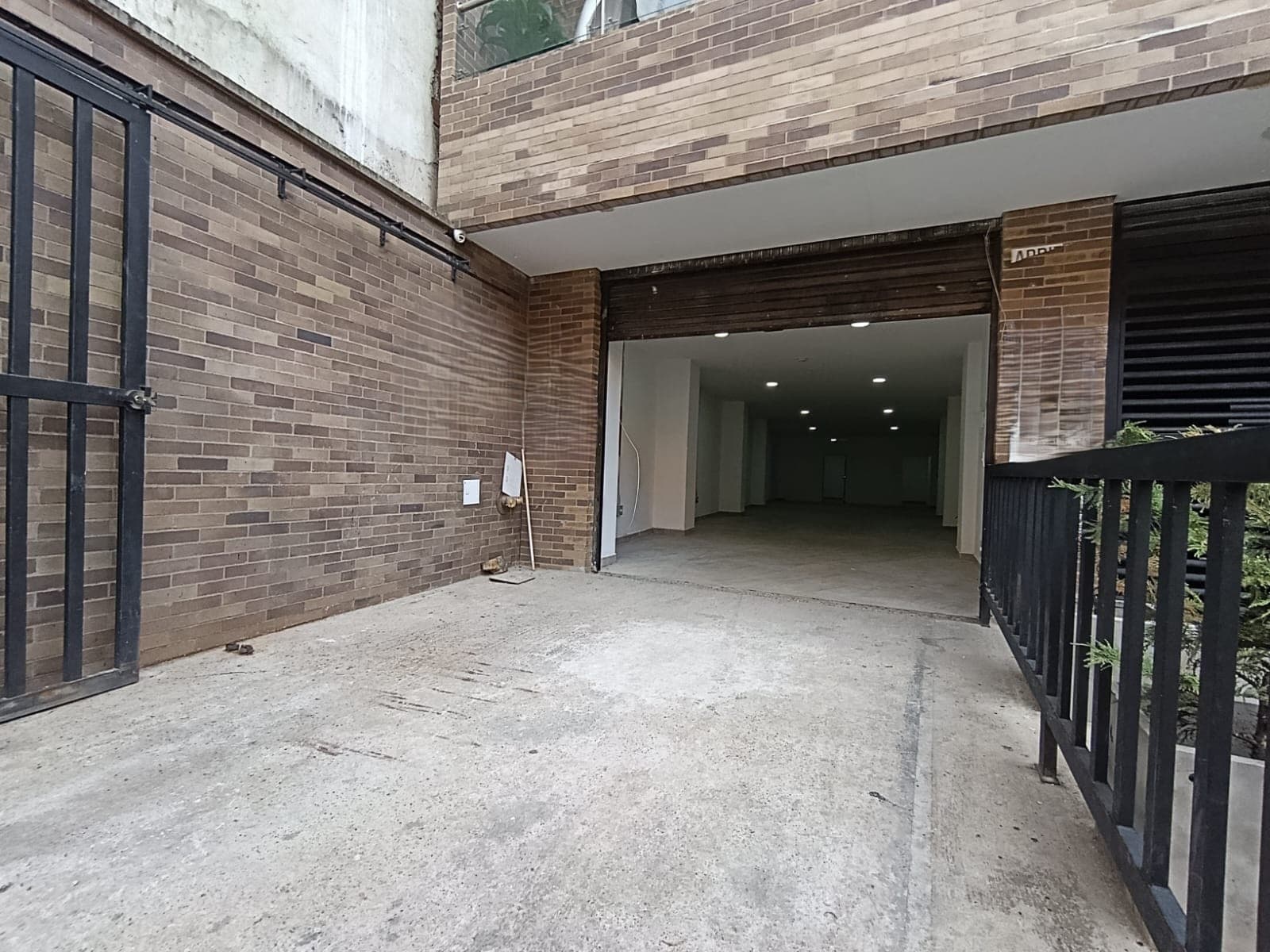 Local en arriendo en Buenos Aires, Centro, Medellín — foto 1 de 10