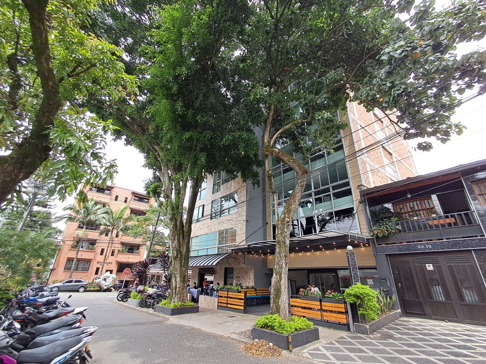 Local en arriendo en Suramericana, Laureles, Medellín — foto 5 de 14