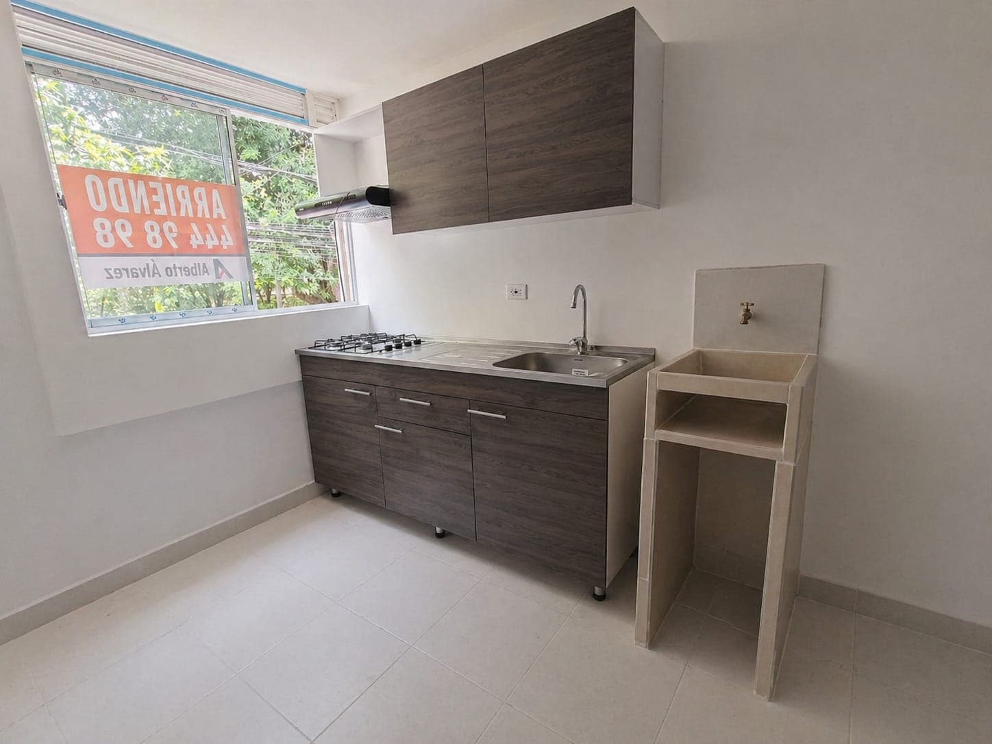 Apartaestudio en arriendo en Estadio, Laureles, Medellín — foto 1 de 7