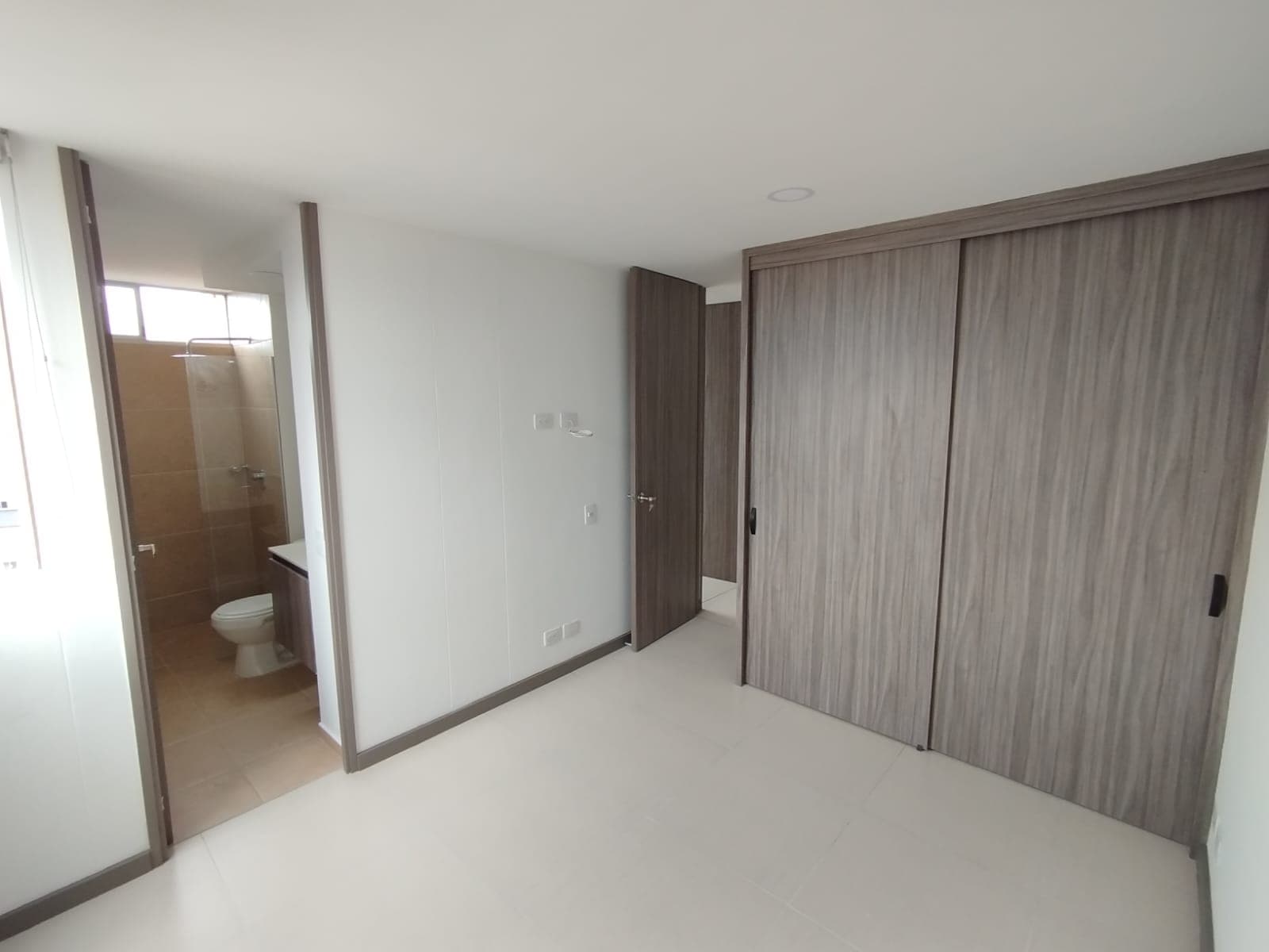 Apartamento en arriendo en Asdesillas Sabaneta — foto 2 de 20