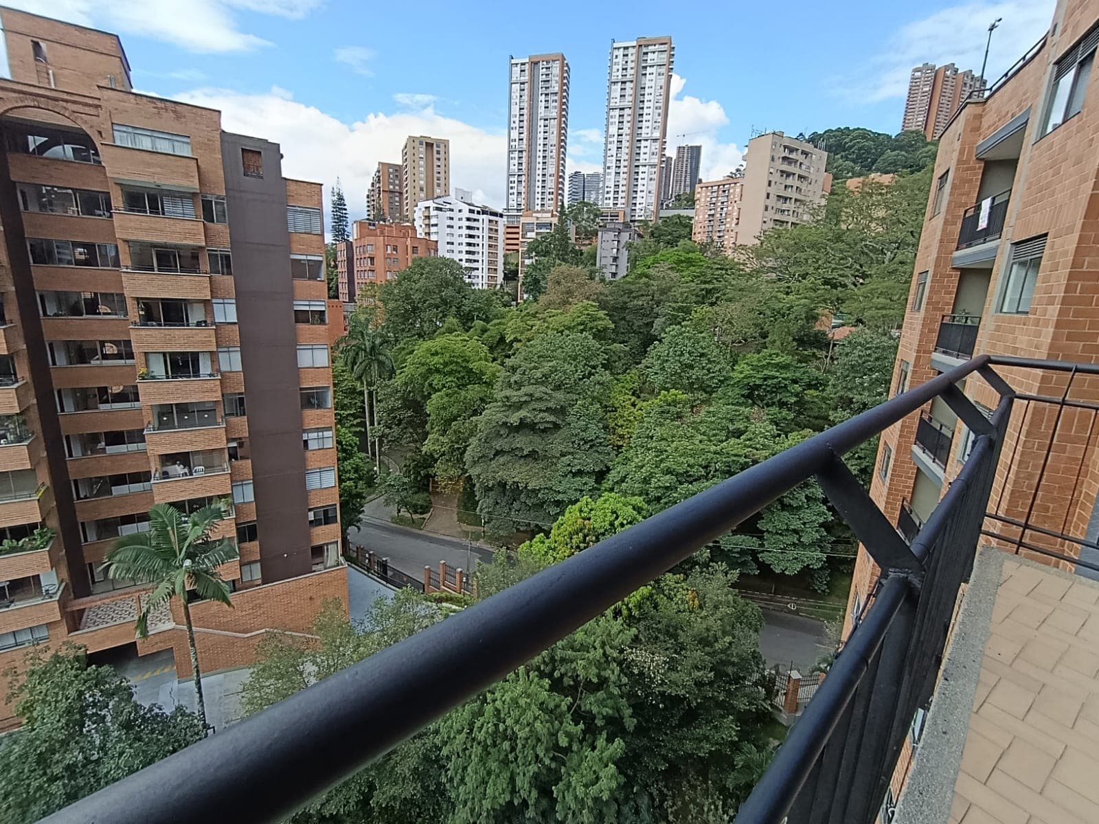 Apartamento en arriendo en Castropol, El Poblado, Medellín — foto 5 de 20
