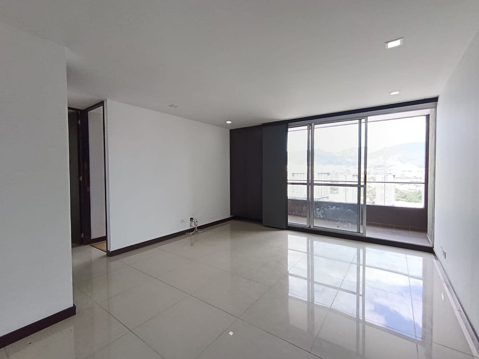 Apartamento en arriendo en Ciudad Del Rio, El Poblado, Medellín — foto 2 de 18