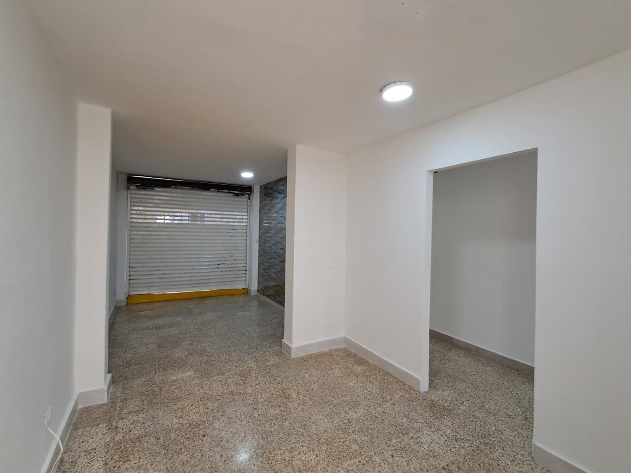 Casa Comercial en arriendo en Villa Hermosa, Centro, Medellín — foto 2 de 20