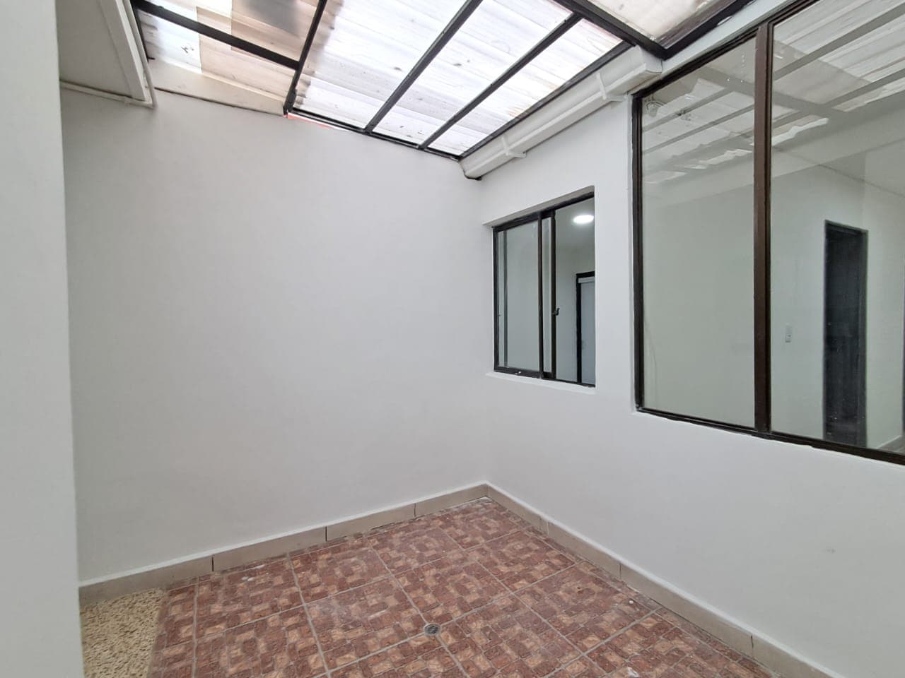 Casa Comercial en arriendo en Villa Hermosa, Centro, Medellín — foto 5 de 20