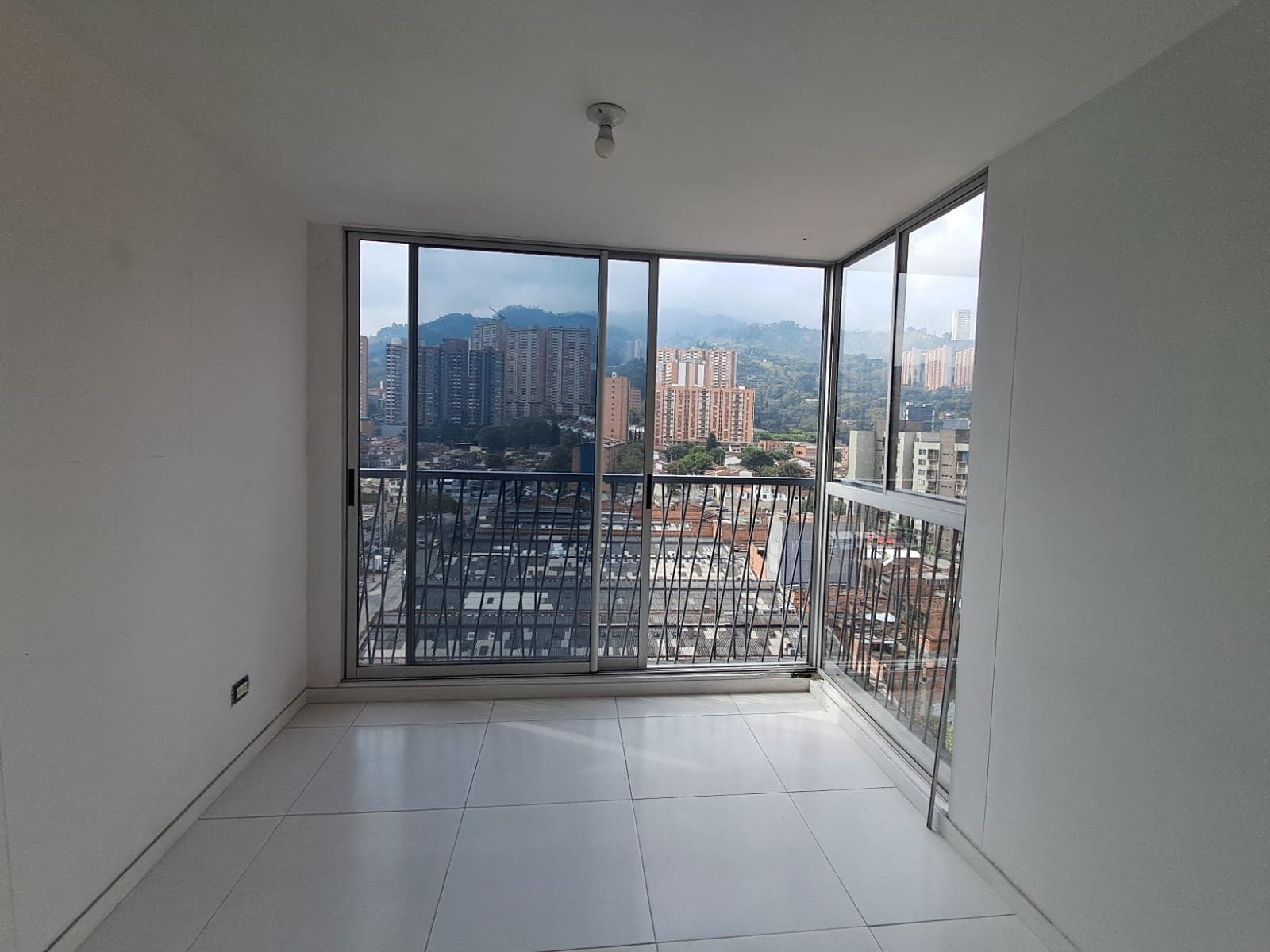 Apartamento en arriendo en Mayorca, Sabaneta — foto 3 de 20