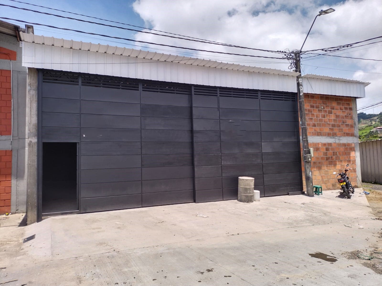 Bodega en arriendo en La Badea, Dosquebradas — foto 2 de 16