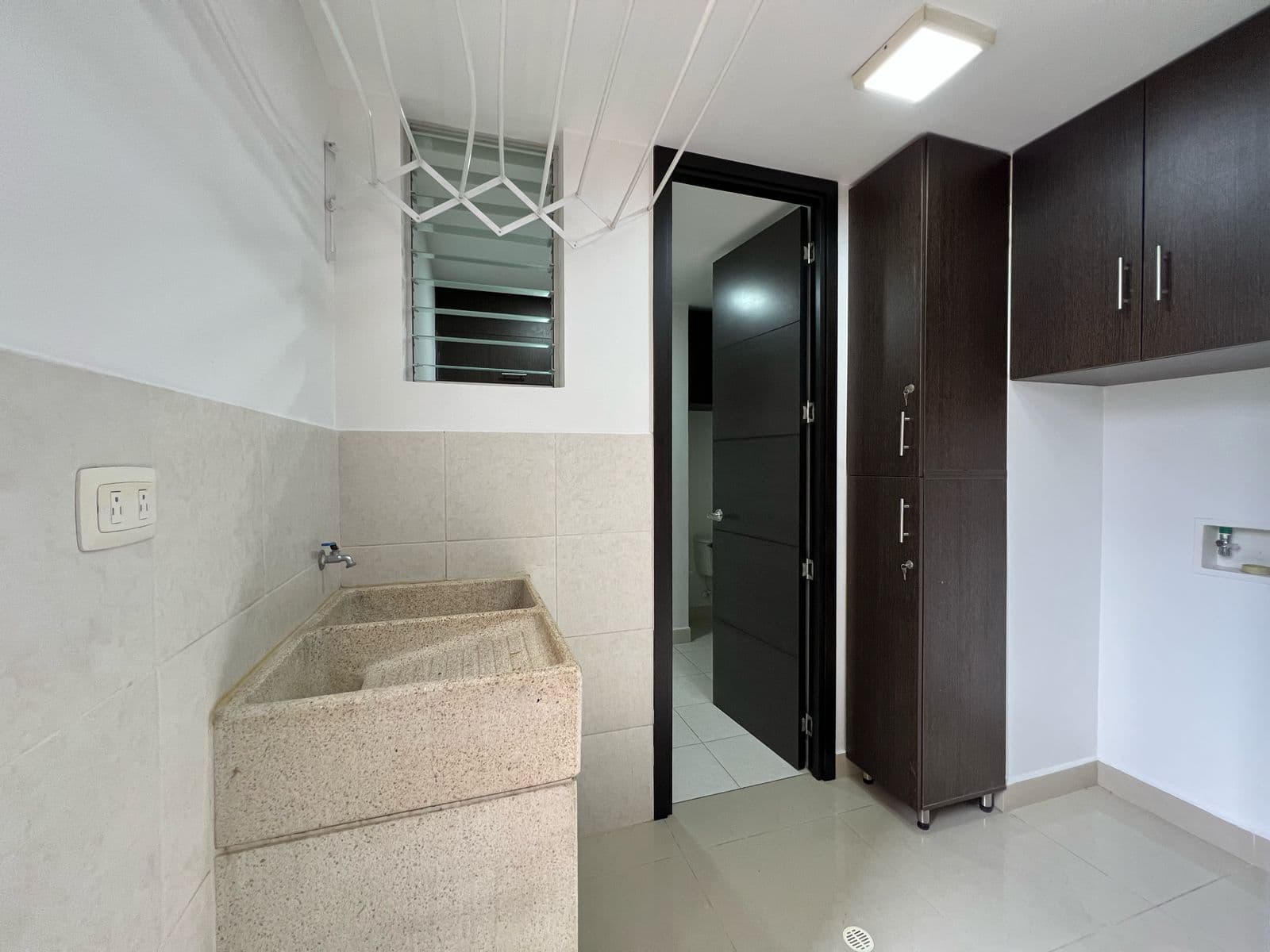 Apartamento en arriendo en La Calera, El Poblado, Medellín — foto 4 de 20