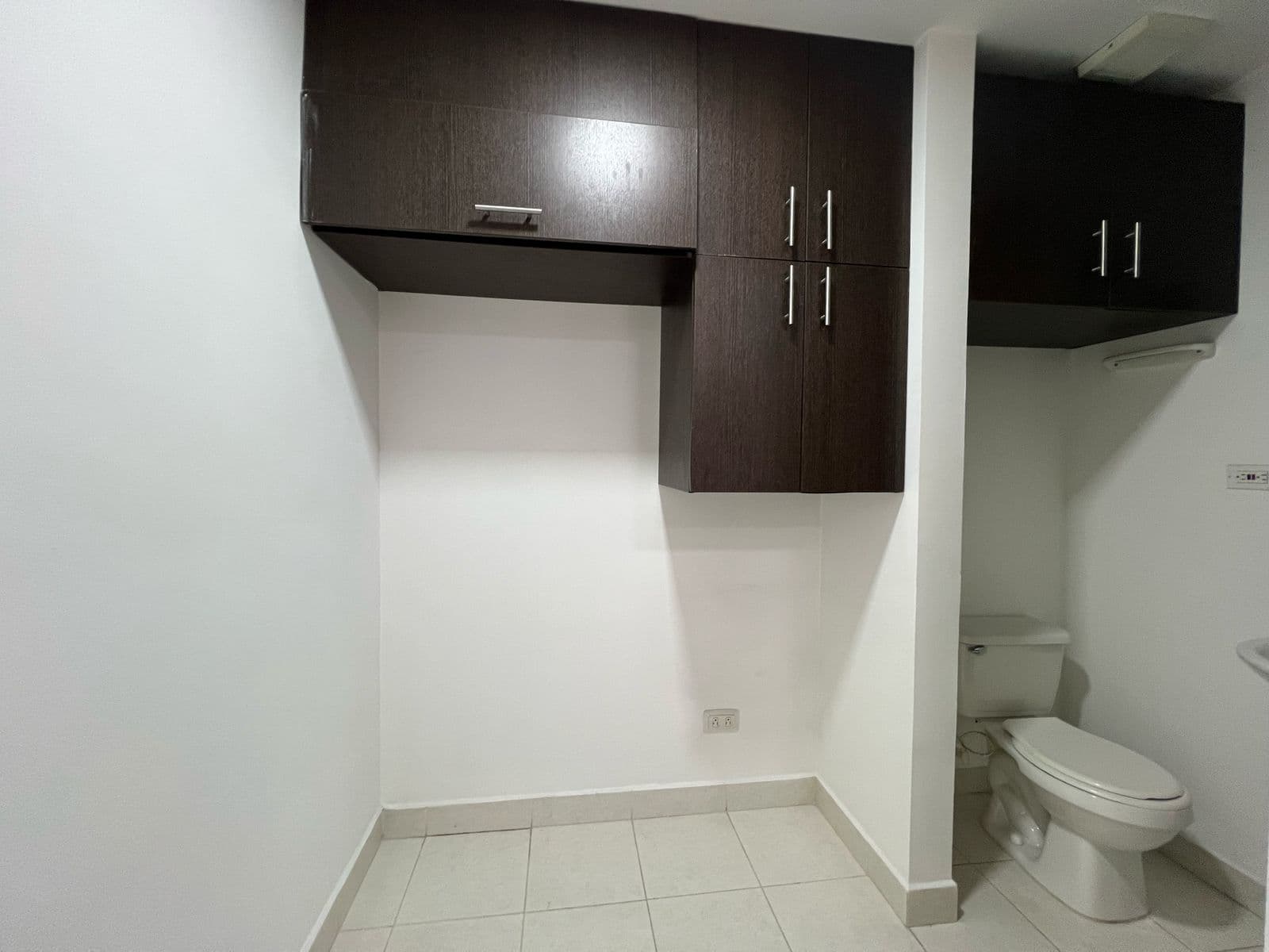 Apartamento en arriendo en La Calera, El Poblado, Medellín — foto 5 de 20