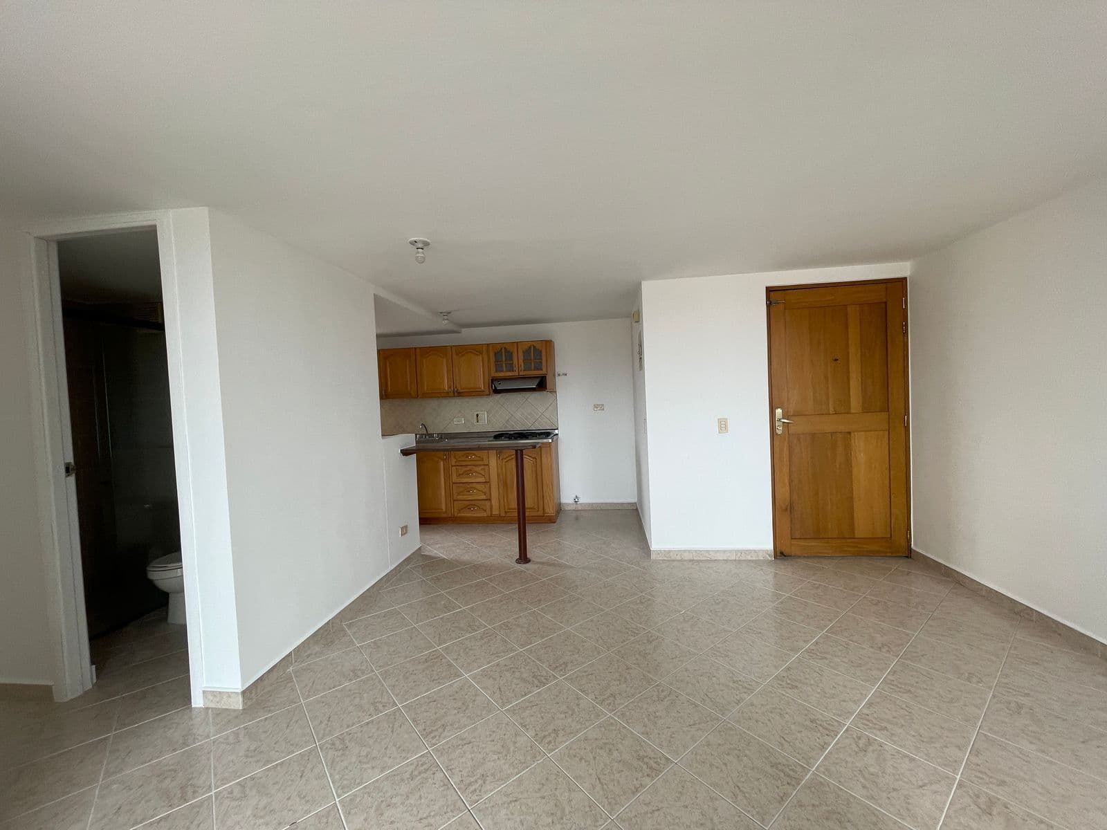 Apartamento en arriendo en Carlos e. Restrepo, Laureles, Medellín — foto 2 de 16