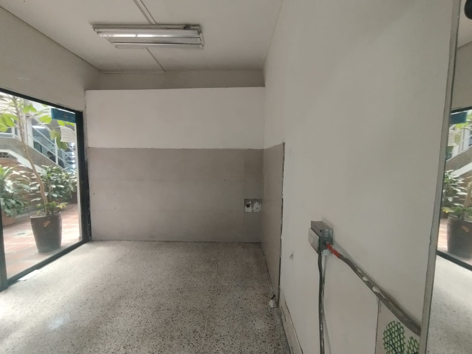 Local en arriendo en La Candelaria, Centro, Medellín — foto 3 de 8