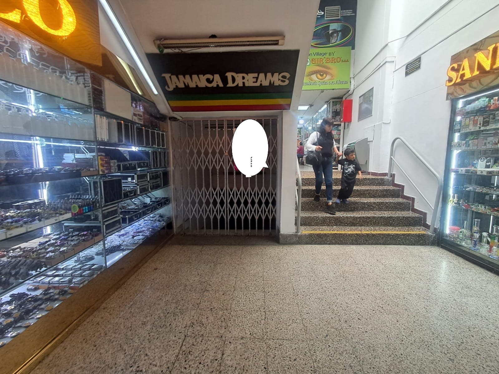 Bodega en arriendo en La Candelaria, Centro, Medellín — foto 1 de 7