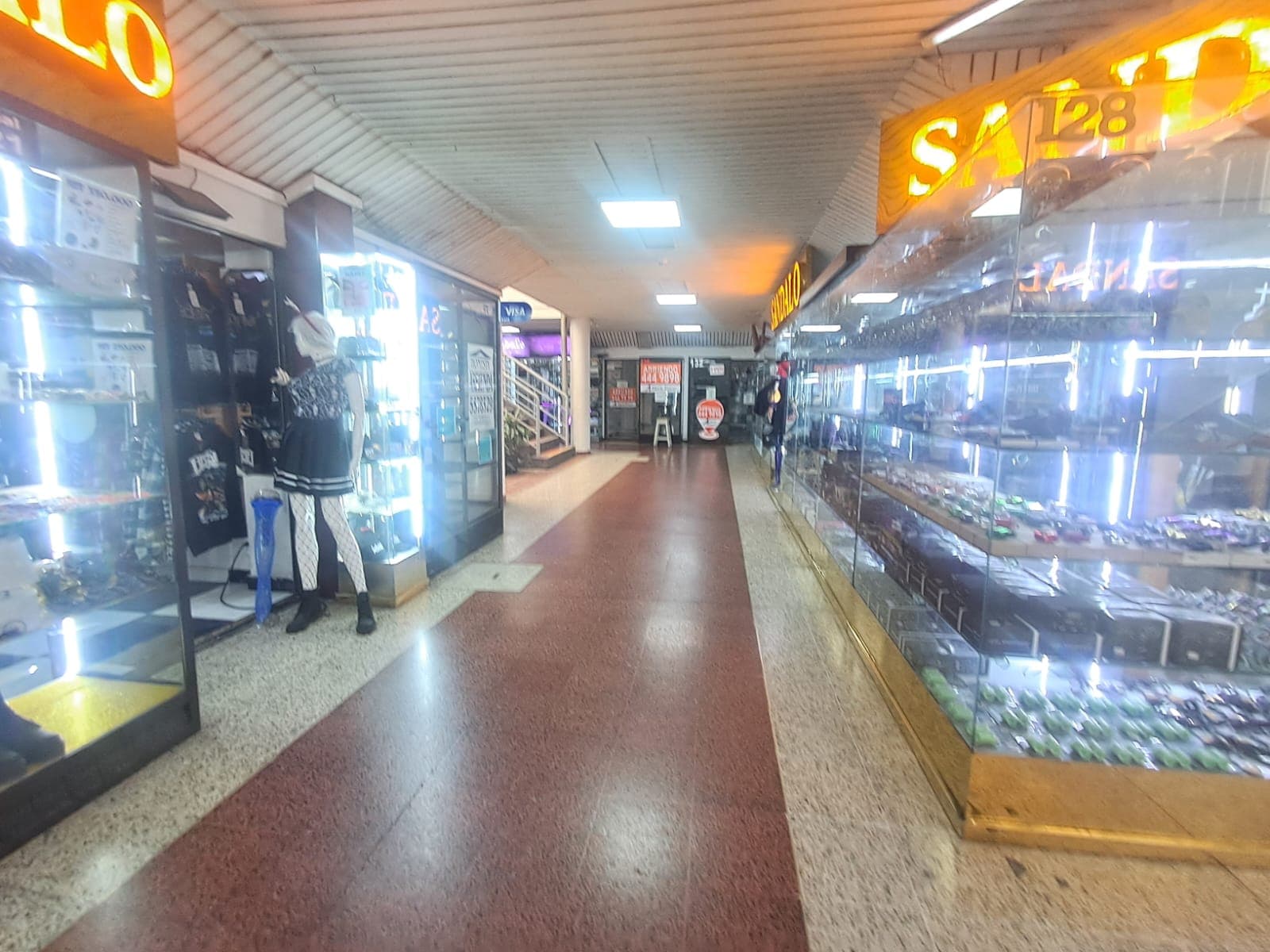 Bodega en arriendo en La Candelaria, Centro, Medellín — foto 4 de 7