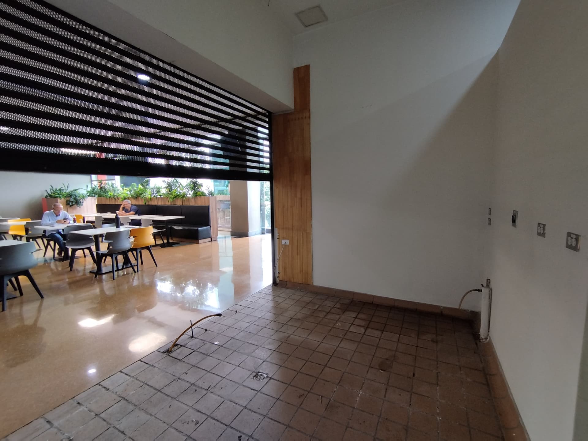 Local en arriendo en Perpetuo Socorro, Centro, Medellín — foto 1 de 11