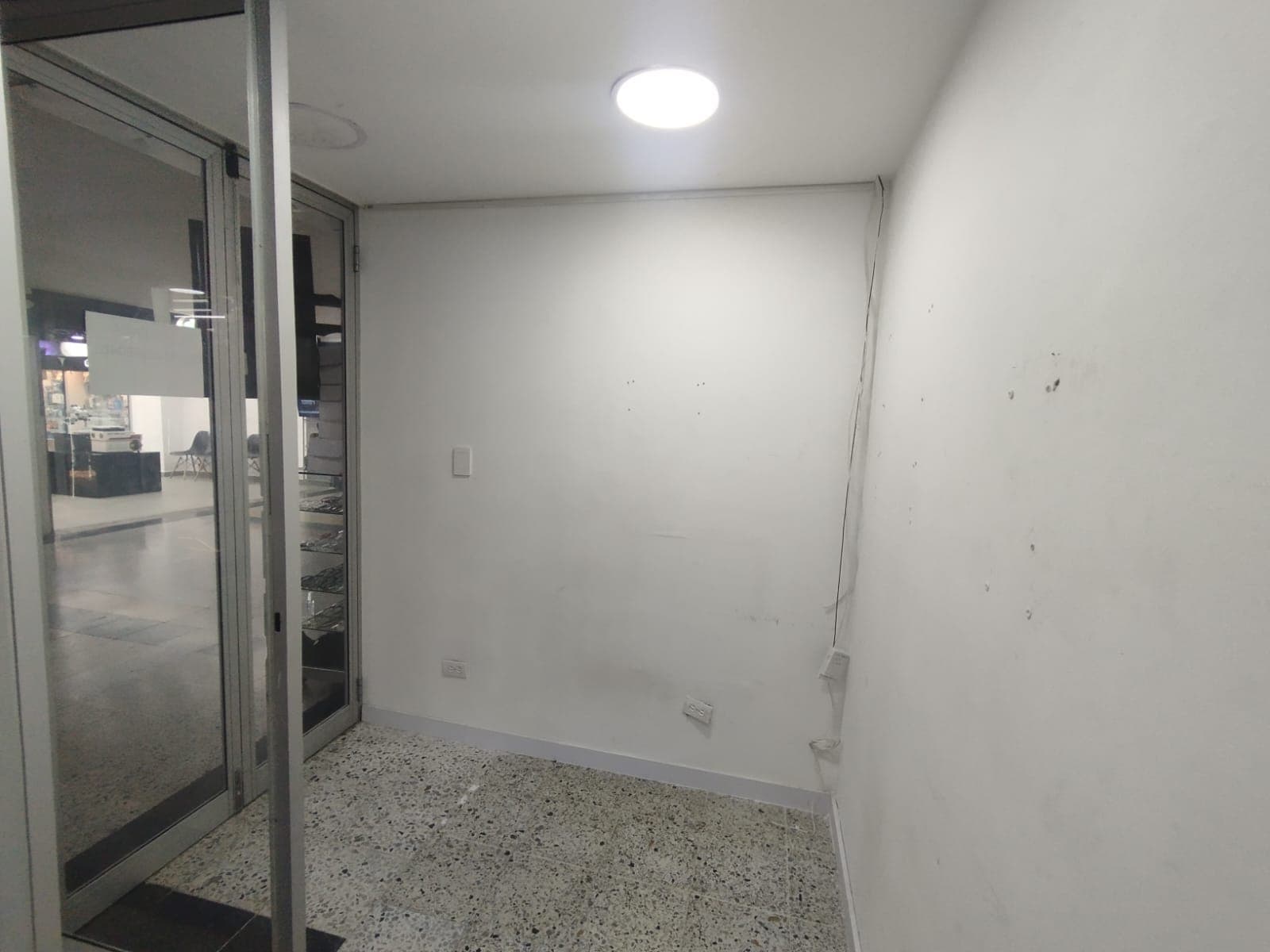 Local en arriendo en La Candelaria, Centro, Medellín — foto 4 de 8