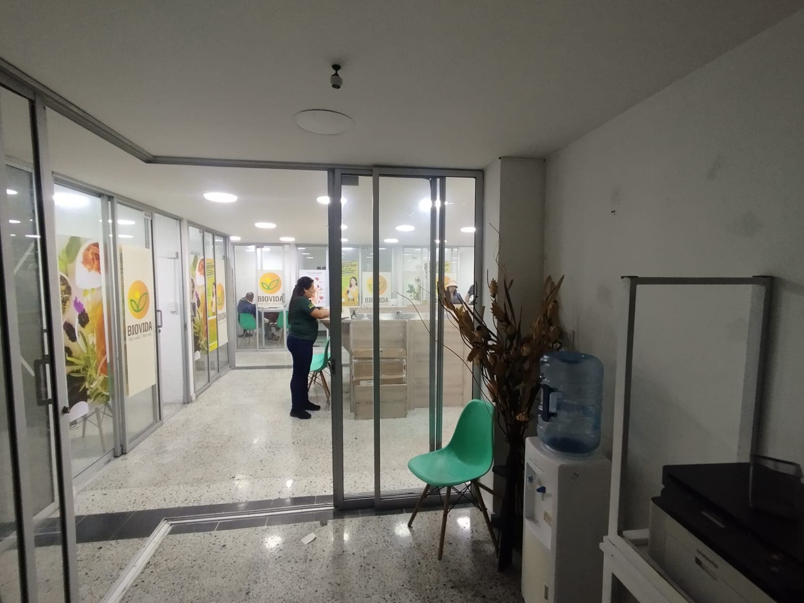 Local en arriendo en La Candelaria, Centro, Medellín — foto 4 de 9