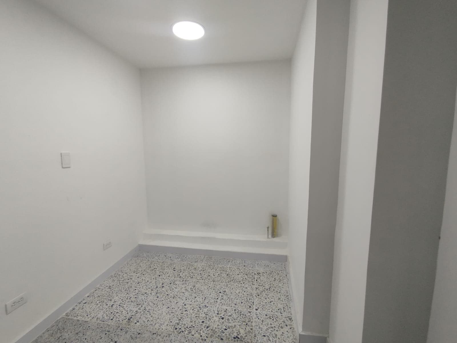 Local en arriendo en La Candelaria, Centro, Medellín — foto 1 de 10