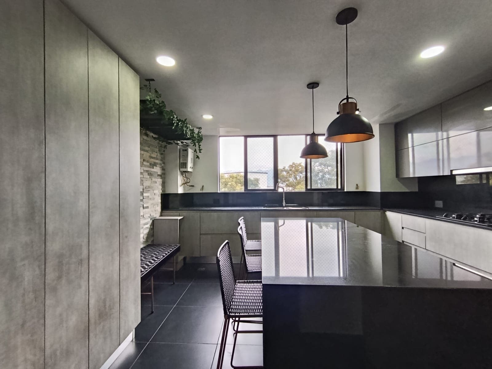Apartamento en arriendo en La Visitacion Los Gonzalez, El Poblado, Medellín — foto 5 de 20