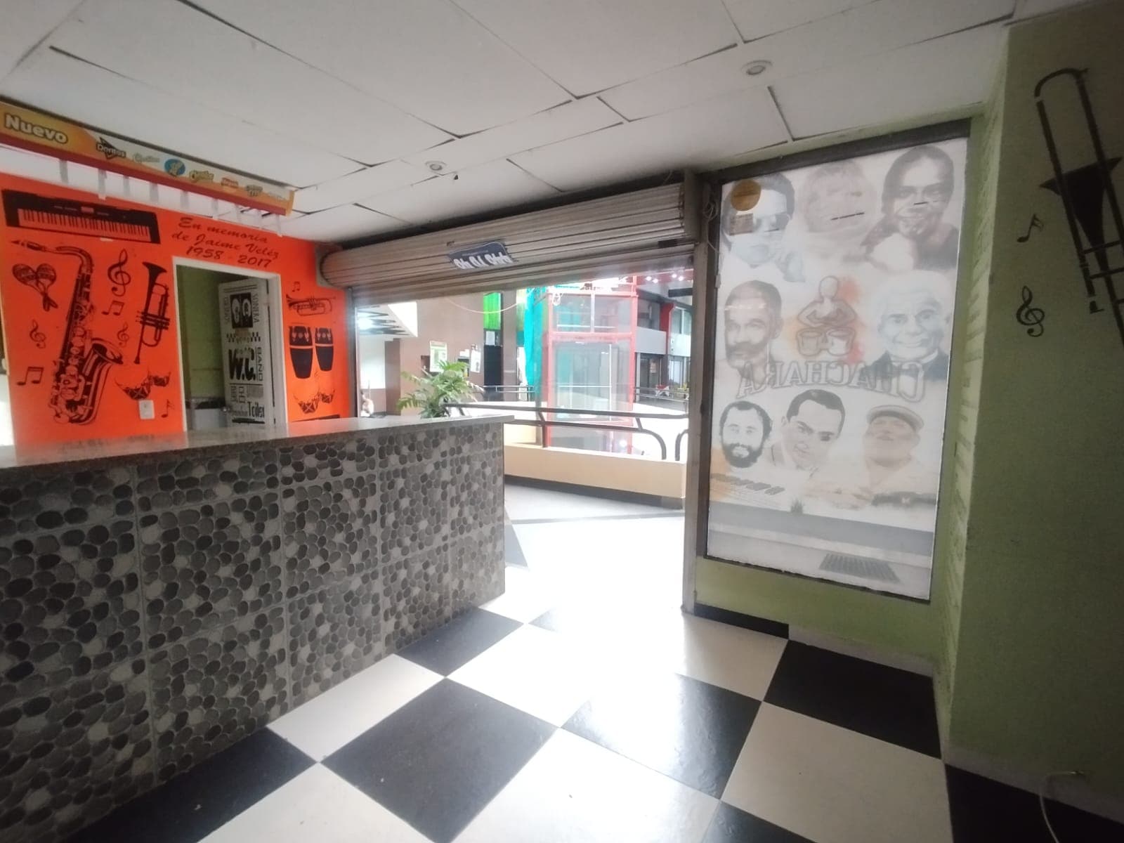 Local en arriendo en La Candelaria, Centro, Medellín — foto 4 de 10