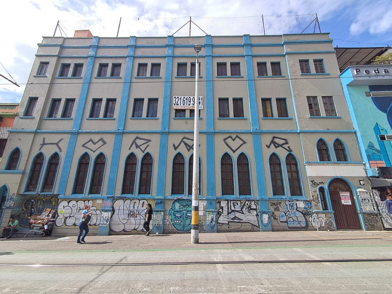 Edificio en arriendo en La Candelaria, Centro, Medellín — foto 3 de 20