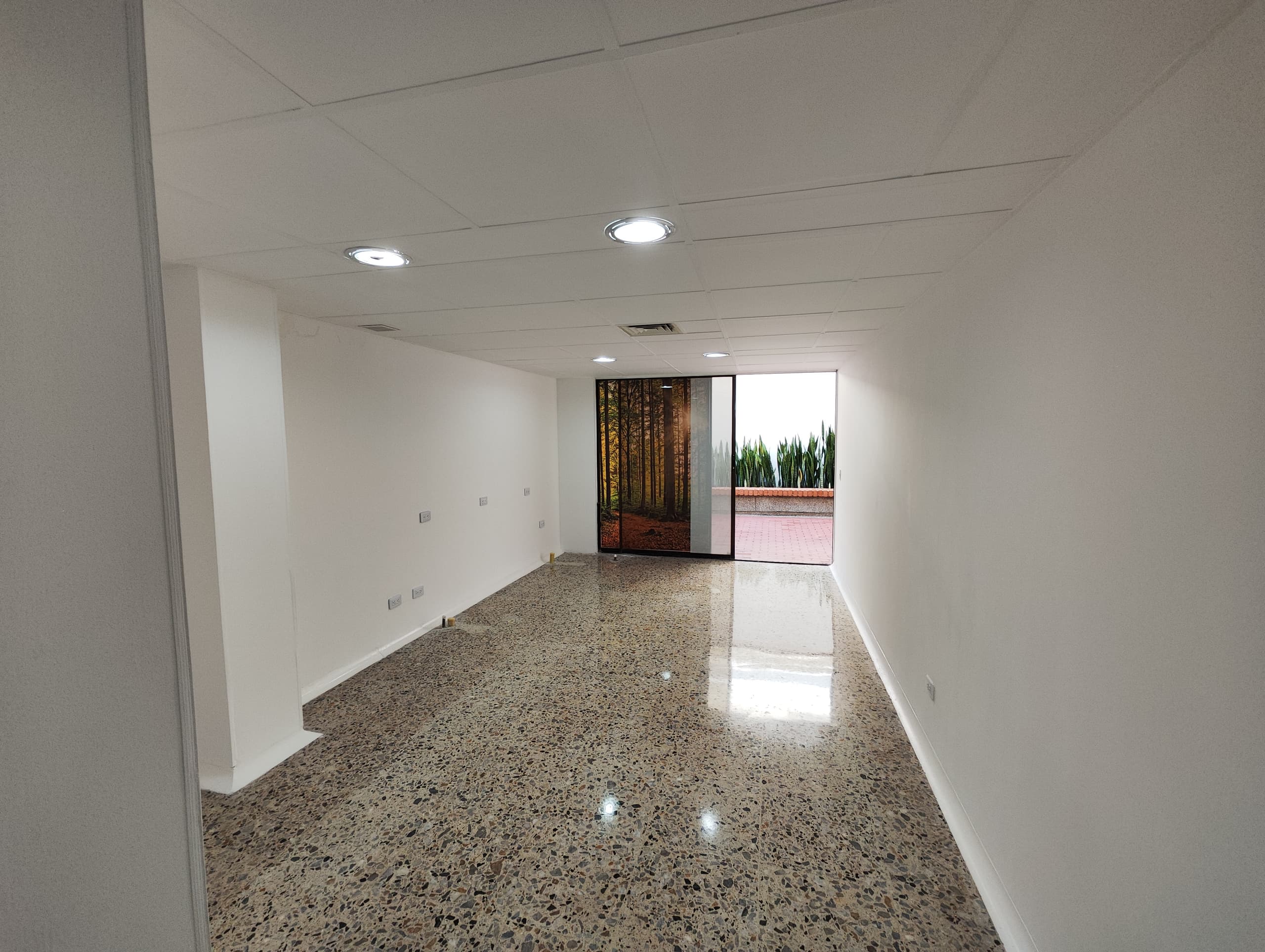 Local en arriendo en Laureles, Medellín — foto 2 de 14