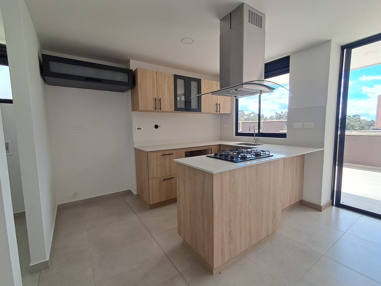 Apartamento en arriendo en San Antonio De Pereira, Rionegro — foto 1 de 20