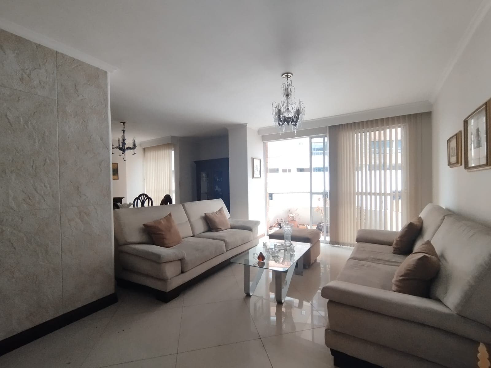 Apartamento en arriendo en Zuñiga, Envigado — foto 1 de 10