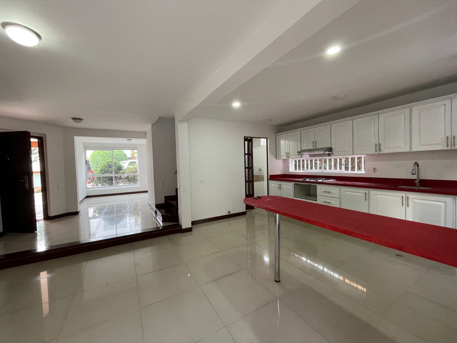 Casa Vivienda en arriendo en Los Balsos, El Poblado, Medellín — foto 3 de 20