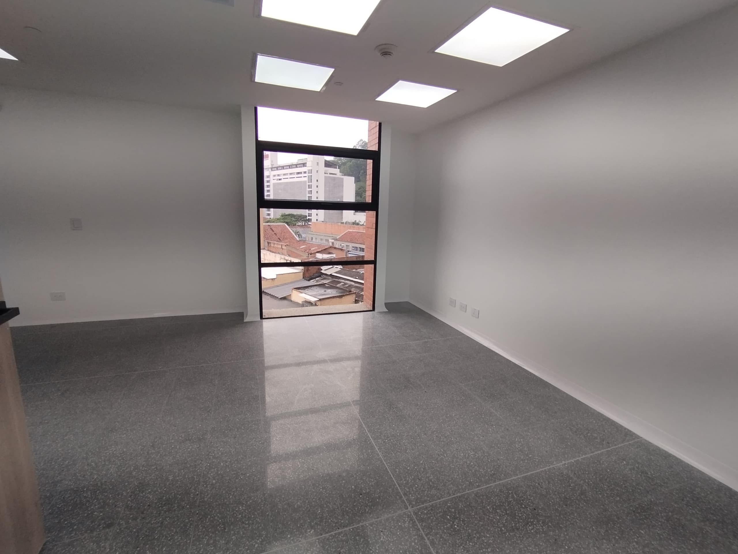 Consultorio en arriendo en San Diego, El Poblado, Medellín — foto 4 de 12