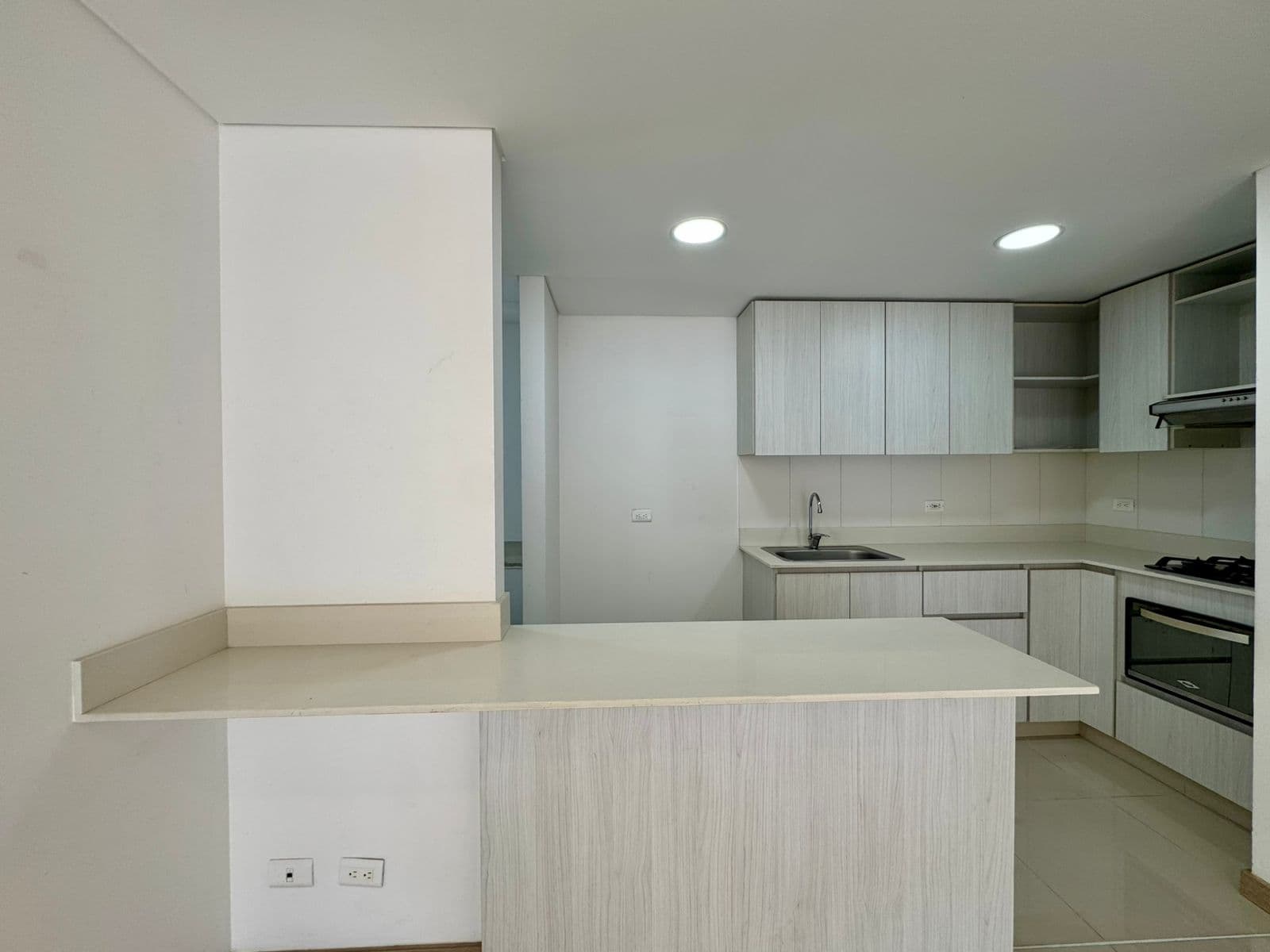 Apartamento en arriendo en El Chinguí, Envigado — foto 3 de 20