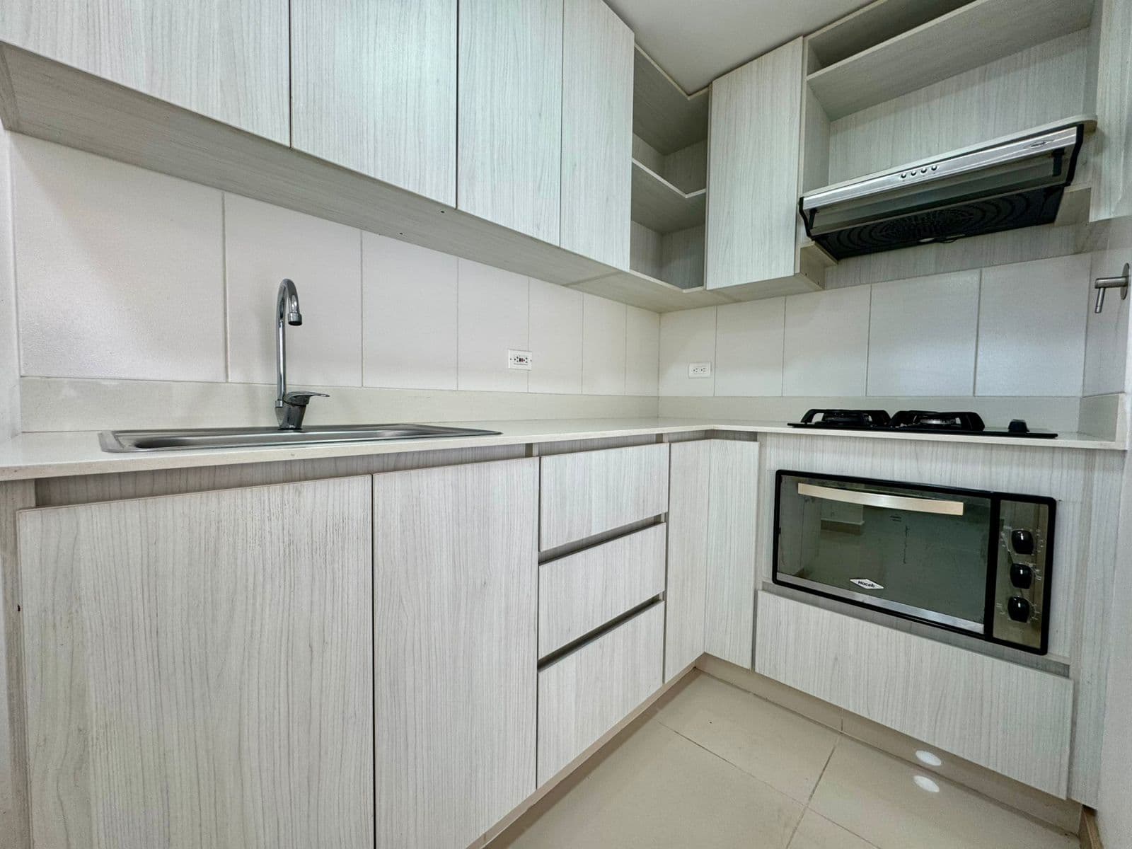 Apartamento en arriendo en El Chinguí, Envigado — foto 4 de 20