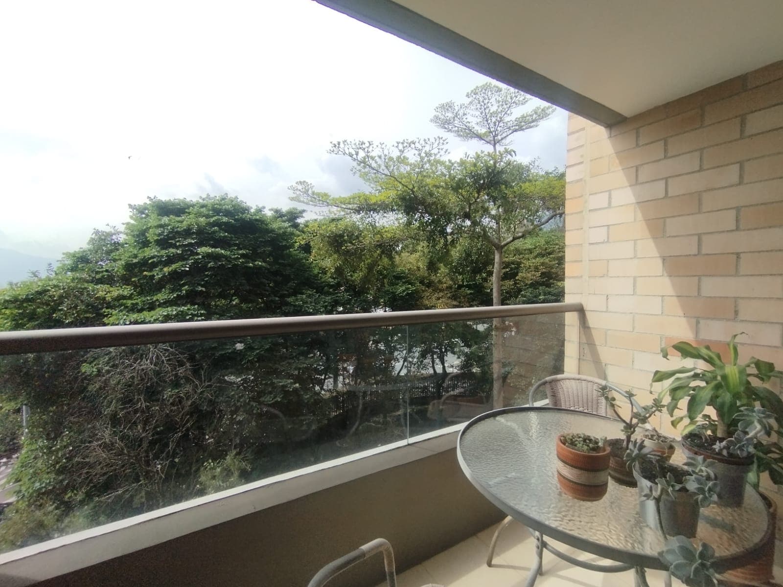 Apartamento en arriendo en San Lucas, El Poblado, Medellín — foto 1 de 19