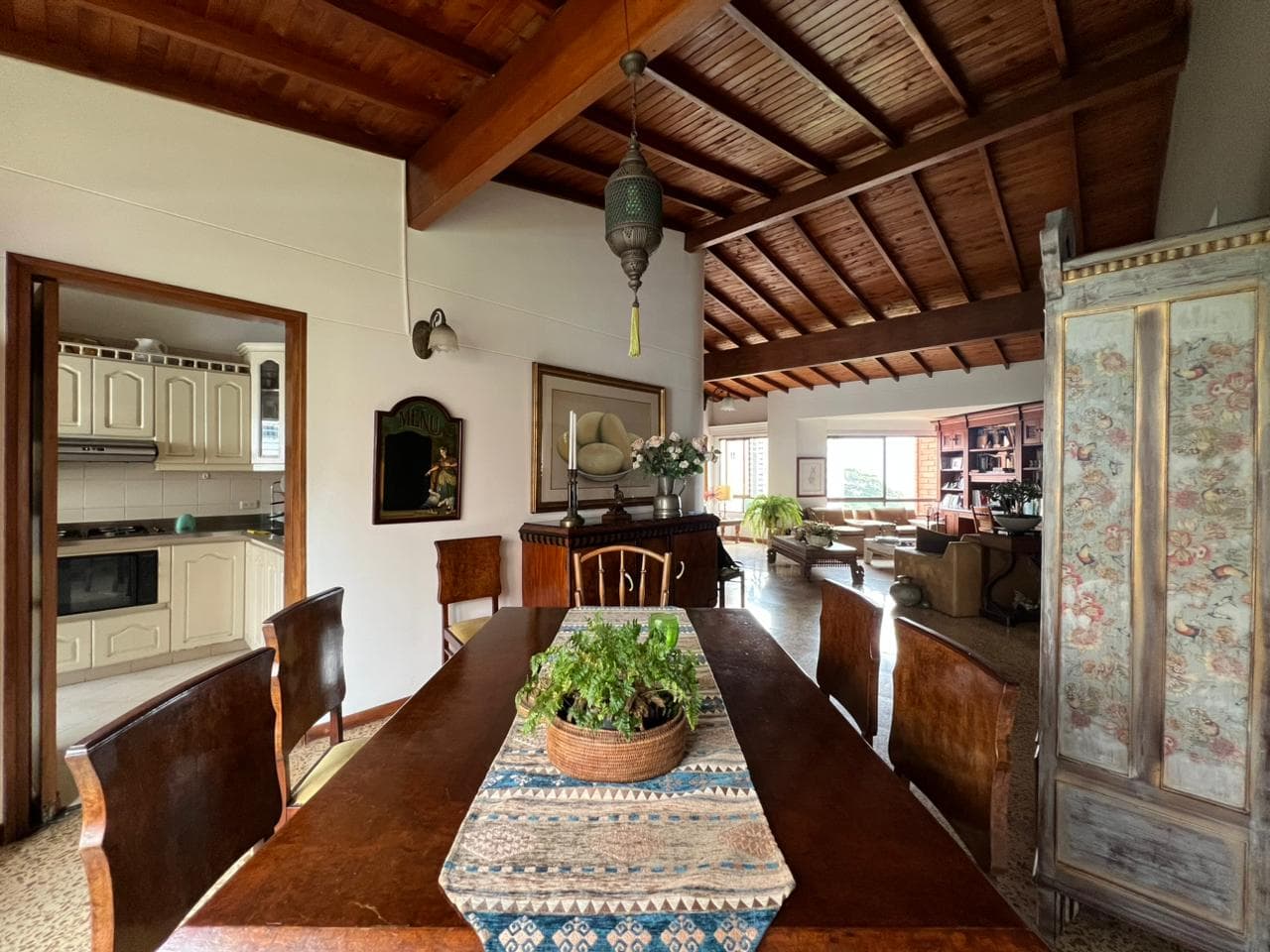 Apartamento en arriendo en El Tesoro, El Poblado, Medellín — foto 1 de 20