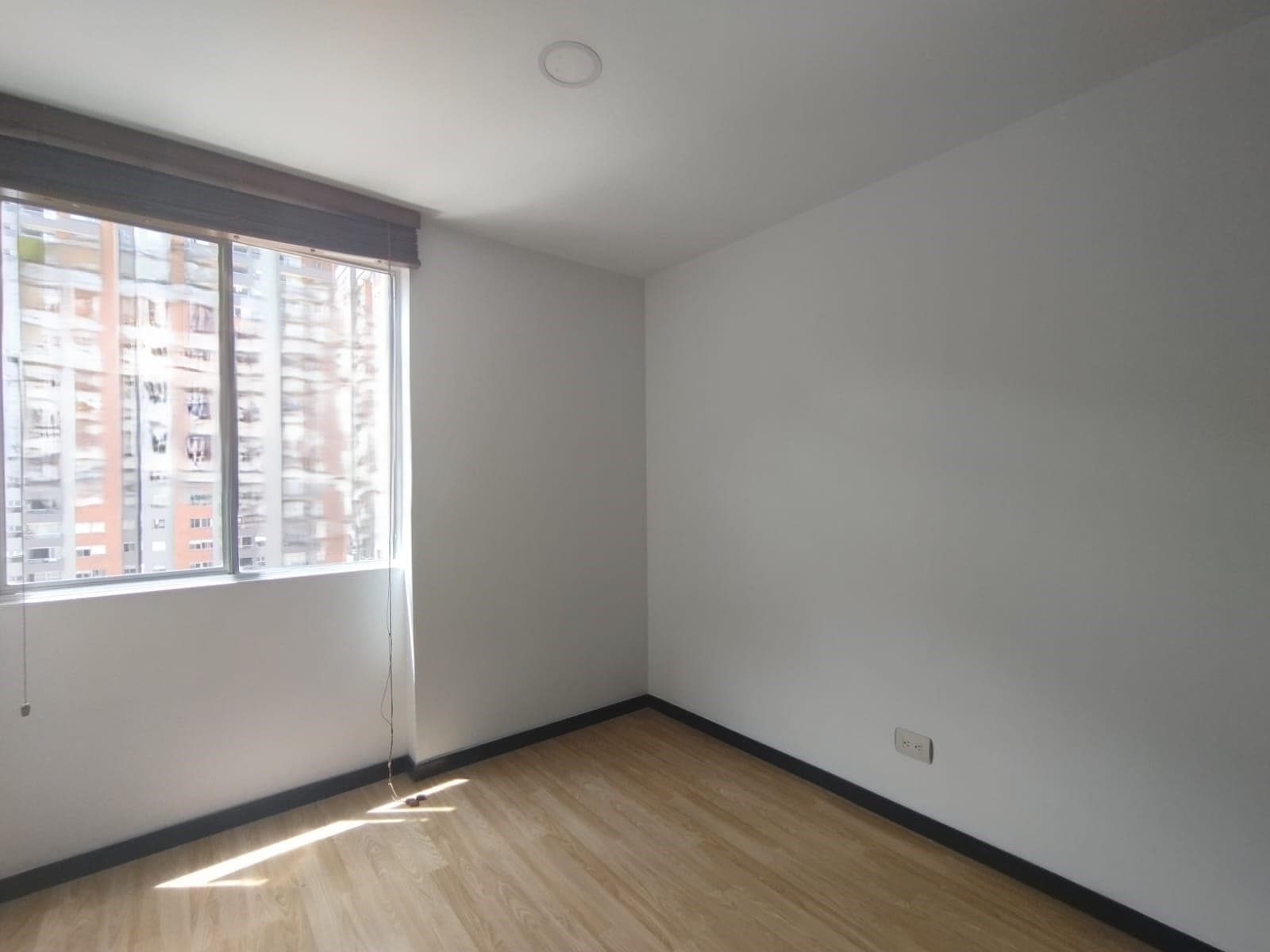 Apartamento en arriendo en Ciudad Del Rio, El Poblado, Medellín — foto 4 de 16