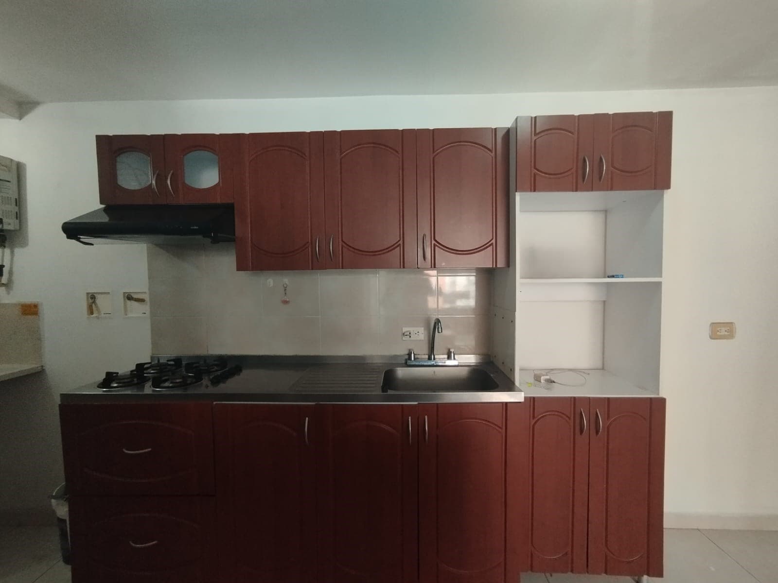 Apartamento en arriendo en Ciudad Del Rio, El Poblado, Medellín — foto 4 de 16