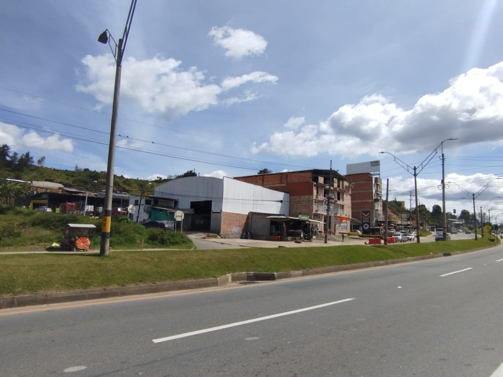 Bodega en arriendo en Marinilla — foto 1 de 14
