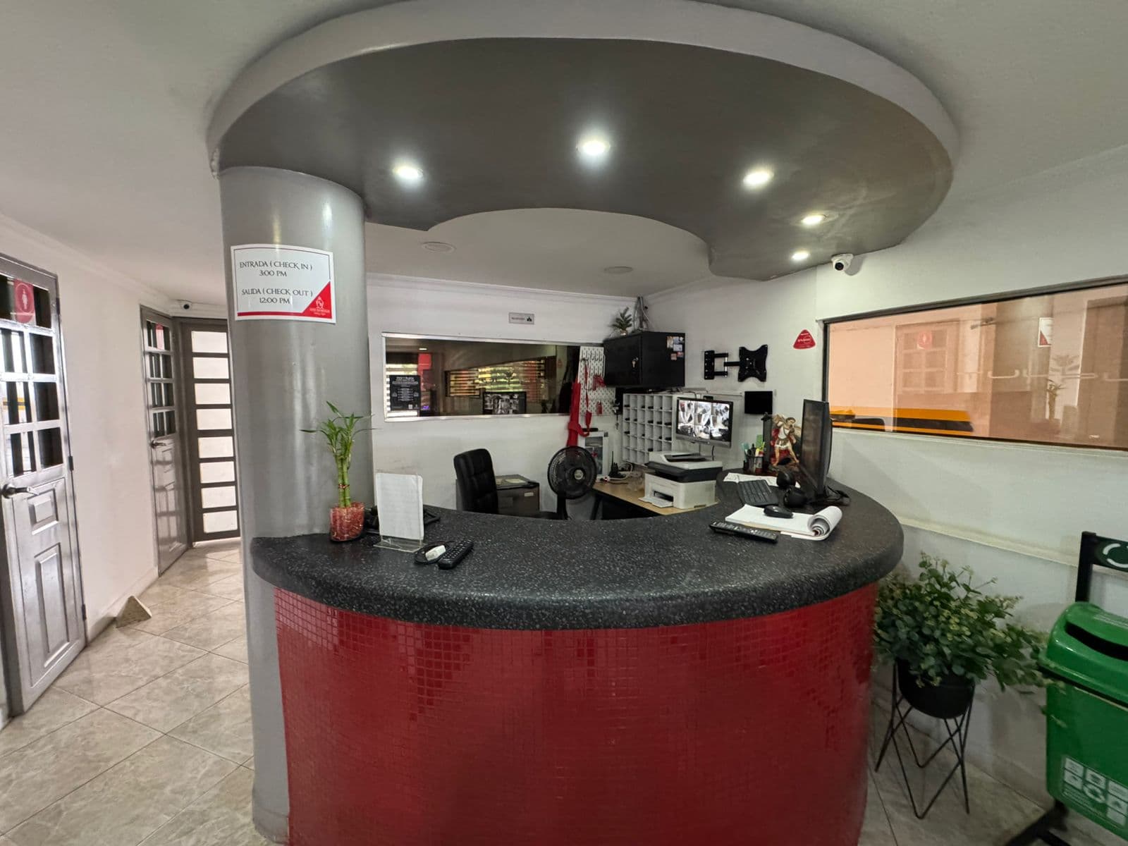 Local en arriendo en Laureles, Medellín — foto 2 de 20