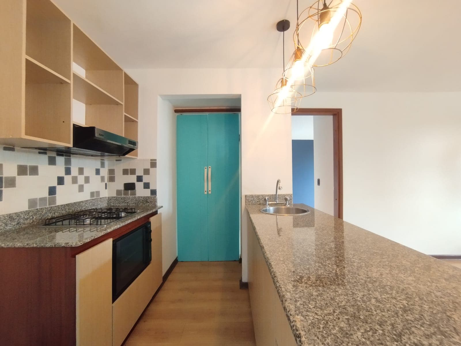 Apartaestudio en arriendo en Los Balsos, El Poblado, Medellín — foto 2 de 16