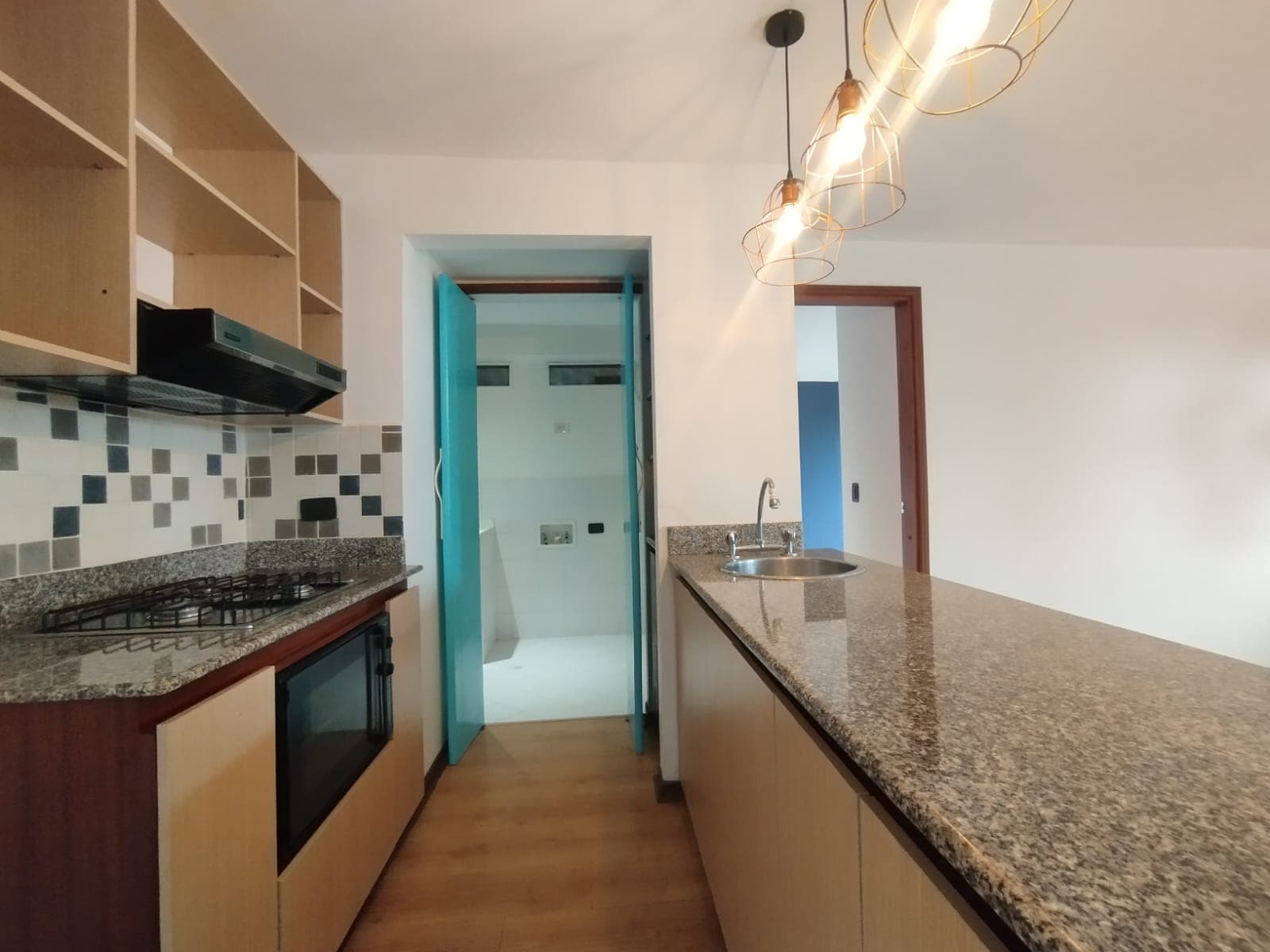 Apartaestudio en arriendo en Los Balsos, El Poblado, Medellín — foto 4 de 16