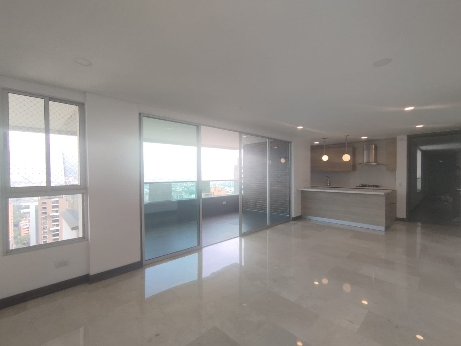 Apartamento en arriendo en Loma de los Parra, El Poblado, Medellín — foto 4 de 20