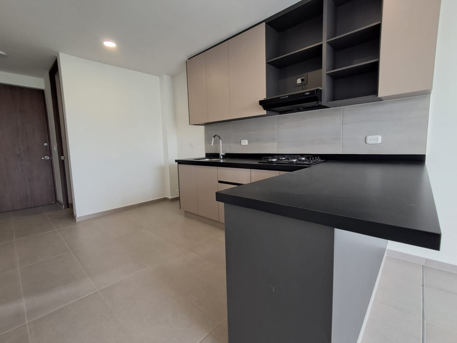Apartamento en arriendo en La Macarena, Dosquebradas — foto 1 de 11