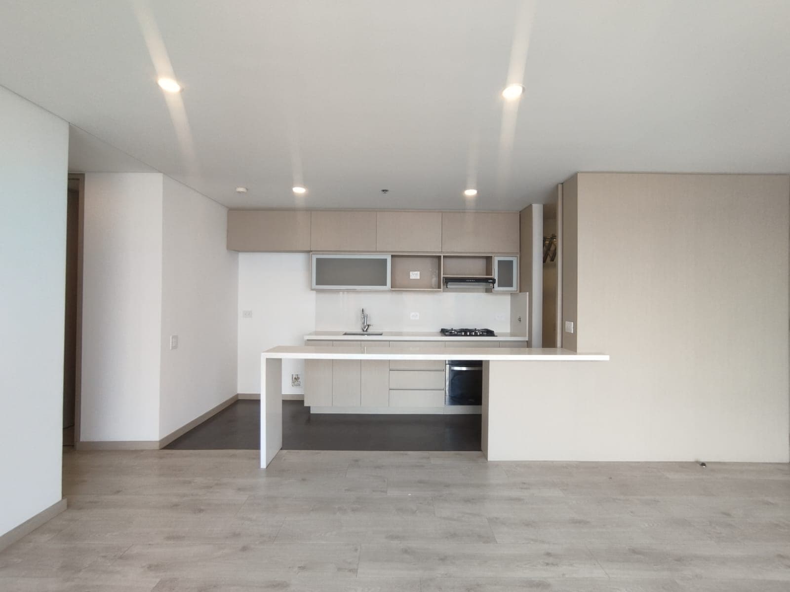 Apartamento en arriendo en Altos del Poblado Cola del Zorro, Medellín — foto 3 de 20