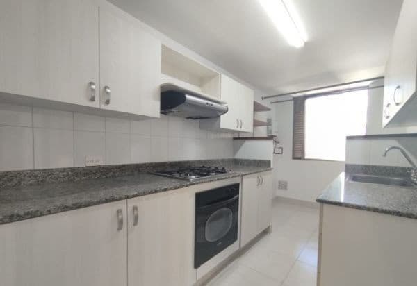 Apartamento en arriendo en Pontevedra, Envigado — foto 2 de 20